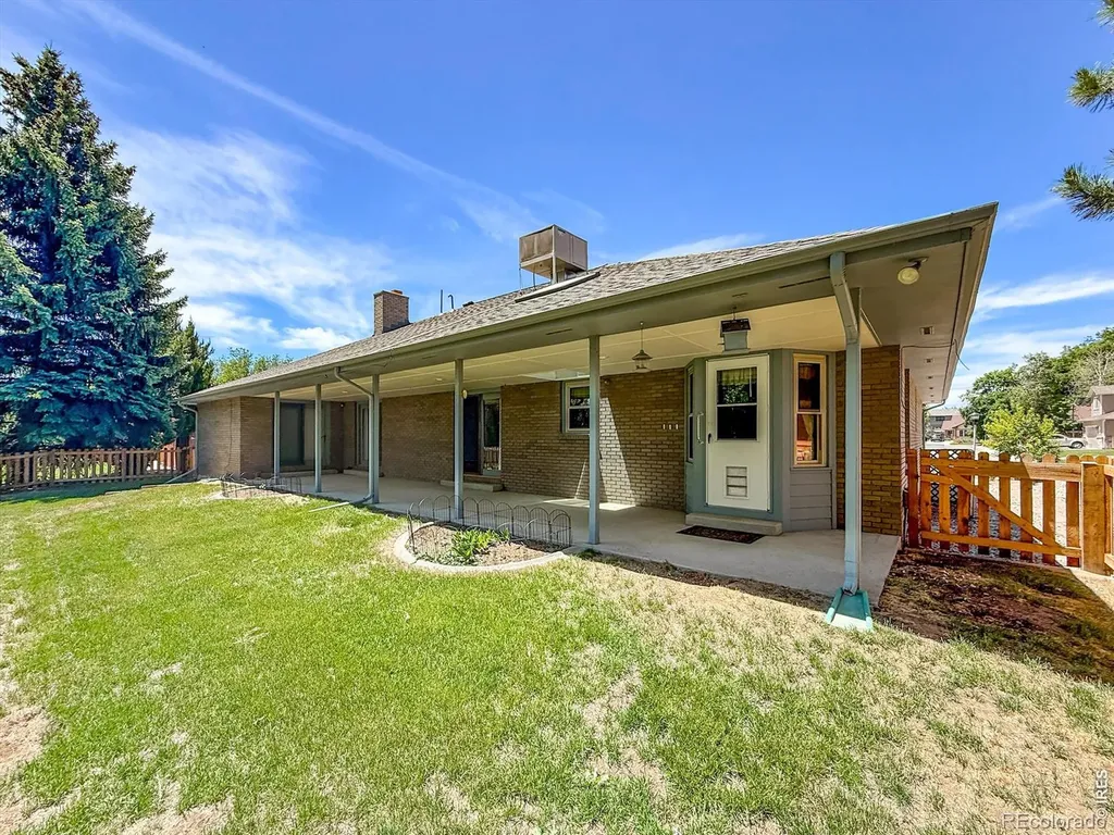 2224 Spindrift Drive Longmont CO 80503
