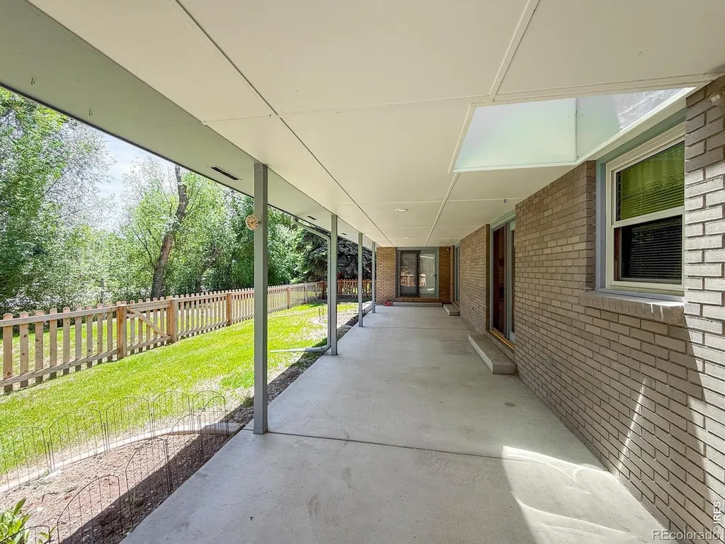 2224 Spindrift Drive Longmont CO 80503
