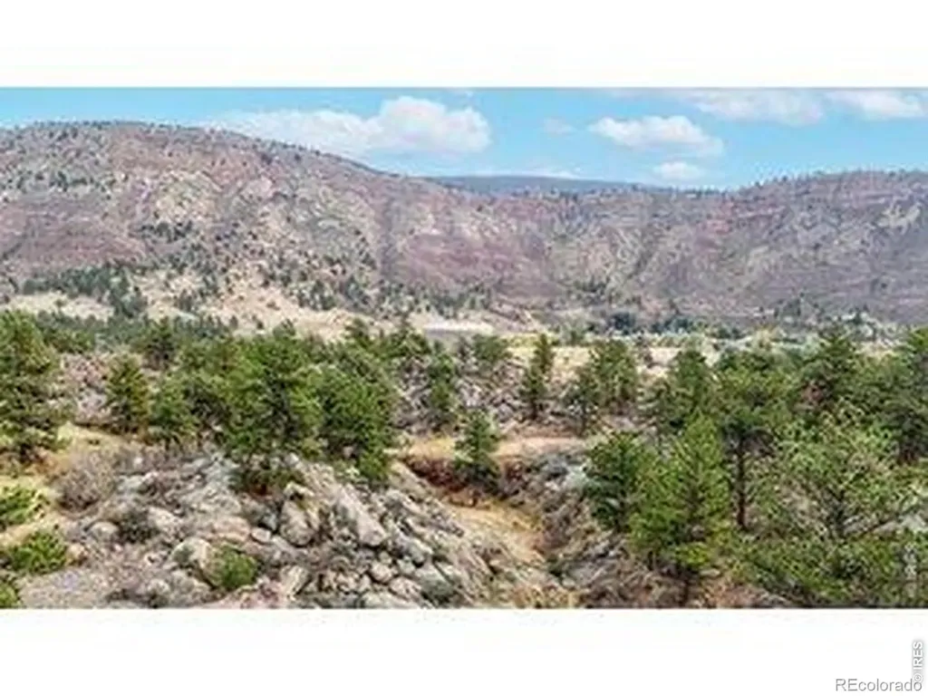 2155 Apple Valley Road Lyons CO 80540
