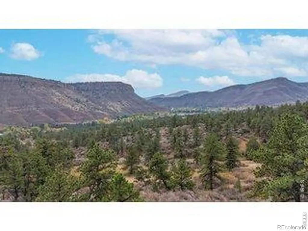 2155 Apple Valley Road Lyons CO 80540