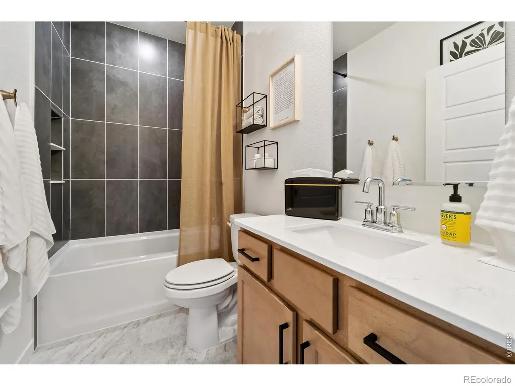 305 Plains Parkway Hudson CO 80642