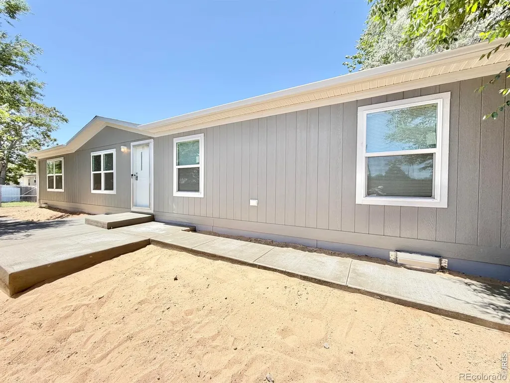 110 W Grant Avenue Firestone CO 80520
