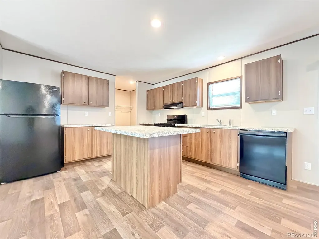 103 Beach Drive Log Lane Village CO 80705