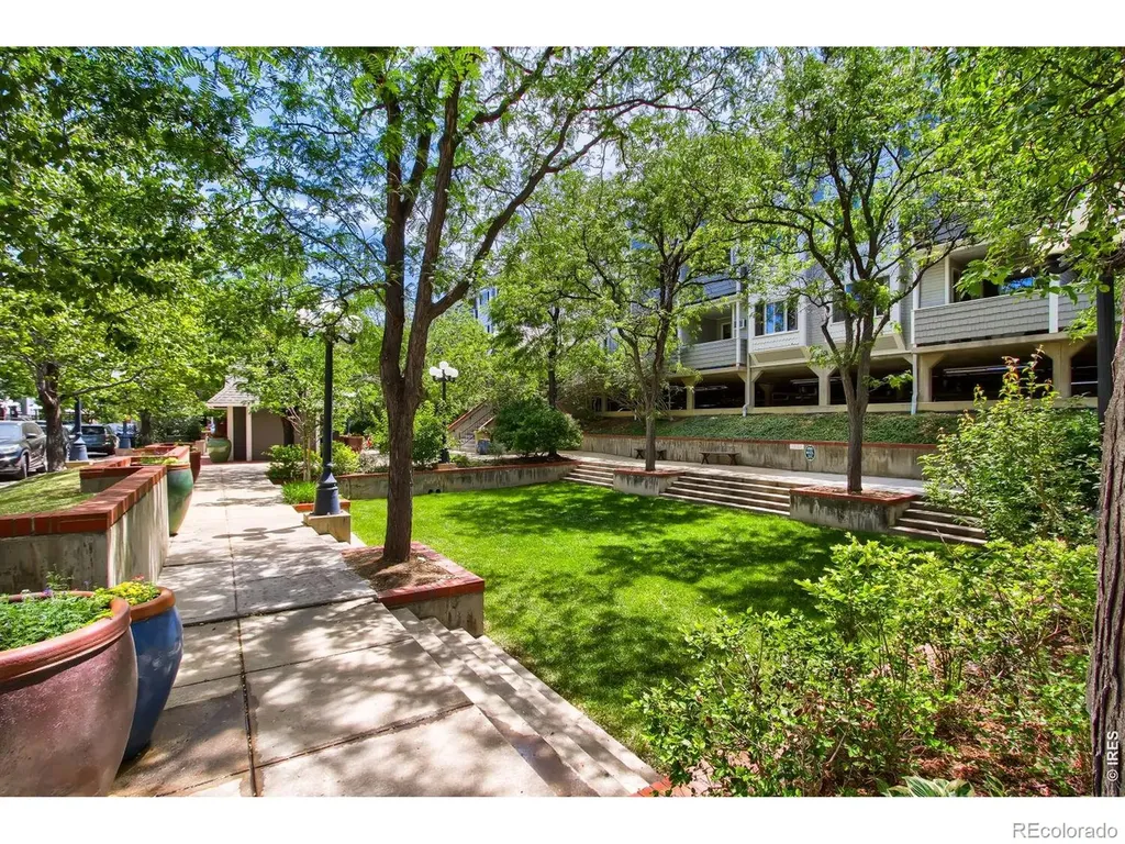 2201 Pearl Street Boulder CO 80302