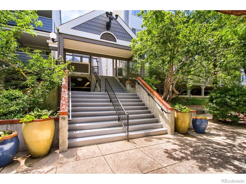 2201 Pearl Street Boulder CO 80302