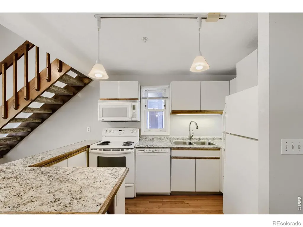 2201 Pearl Street Boulder CO 80302