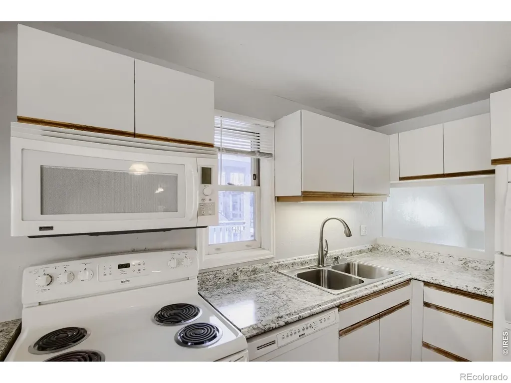 2201 Pearl Street Boulder CO 80302