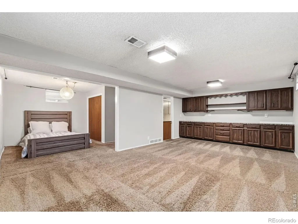 7270 Avrum Drive Denver CO 80221