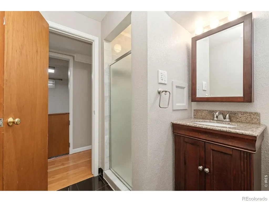 7270 Avrum Drive Denver CO 80221
