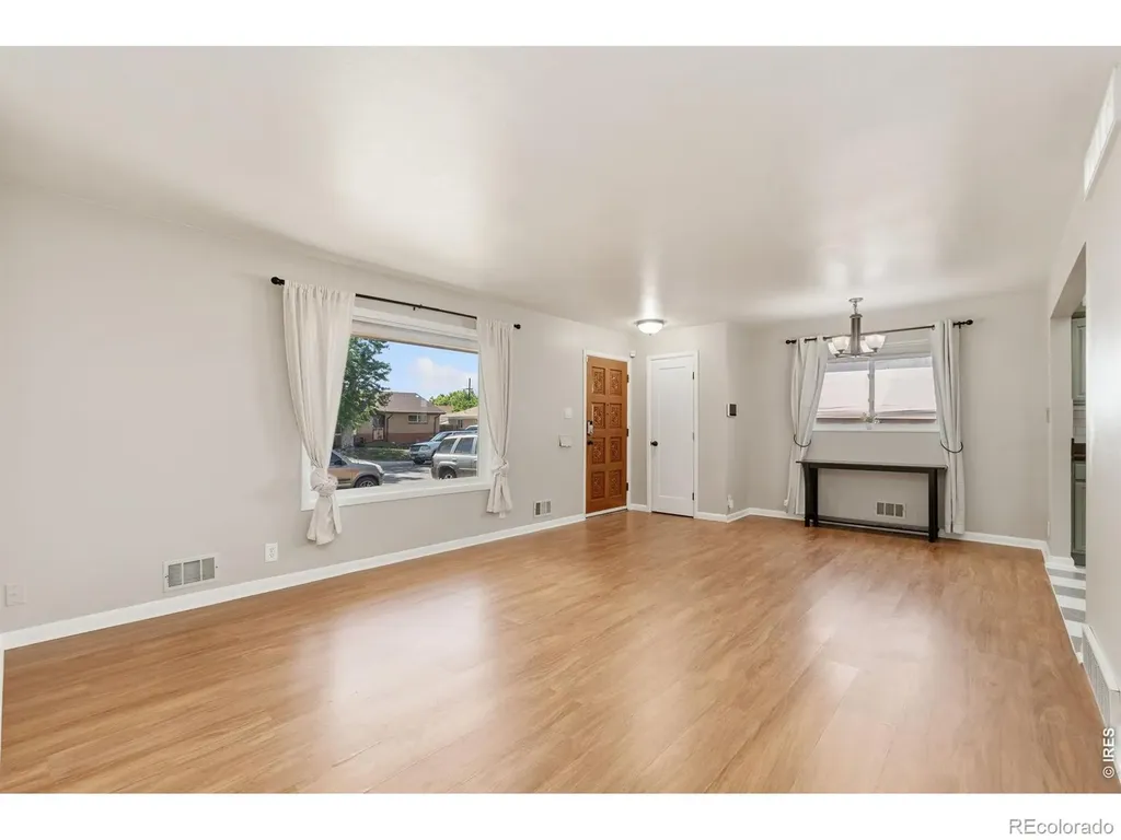 7270 Avrum Drive Denver CO 80221