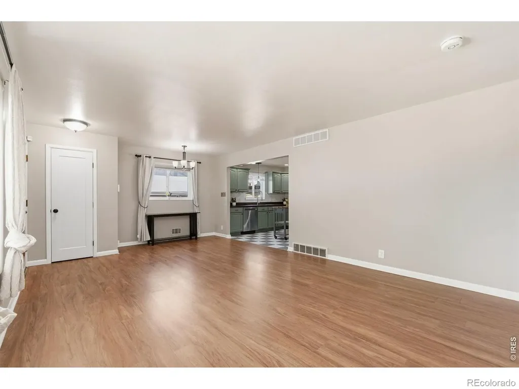 7270 Avrum Drive Denver CO 80221