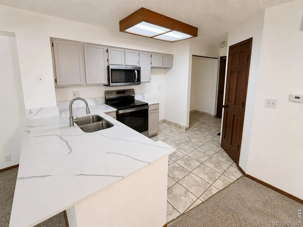 810 S Vance Street Lakewood CO 80226