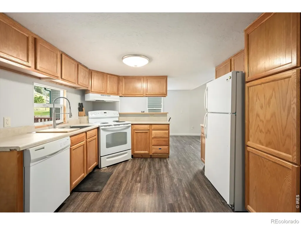 50 Meadow Lane Bellvue CO 80512