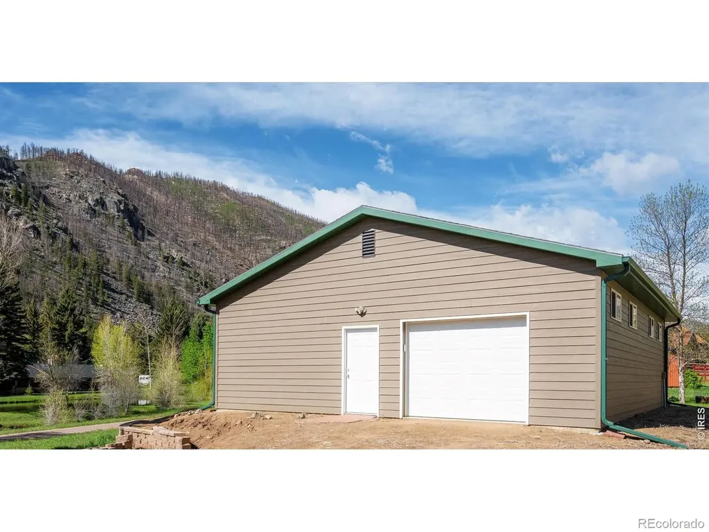 50 Meadow Lane Bellvue CO 80512