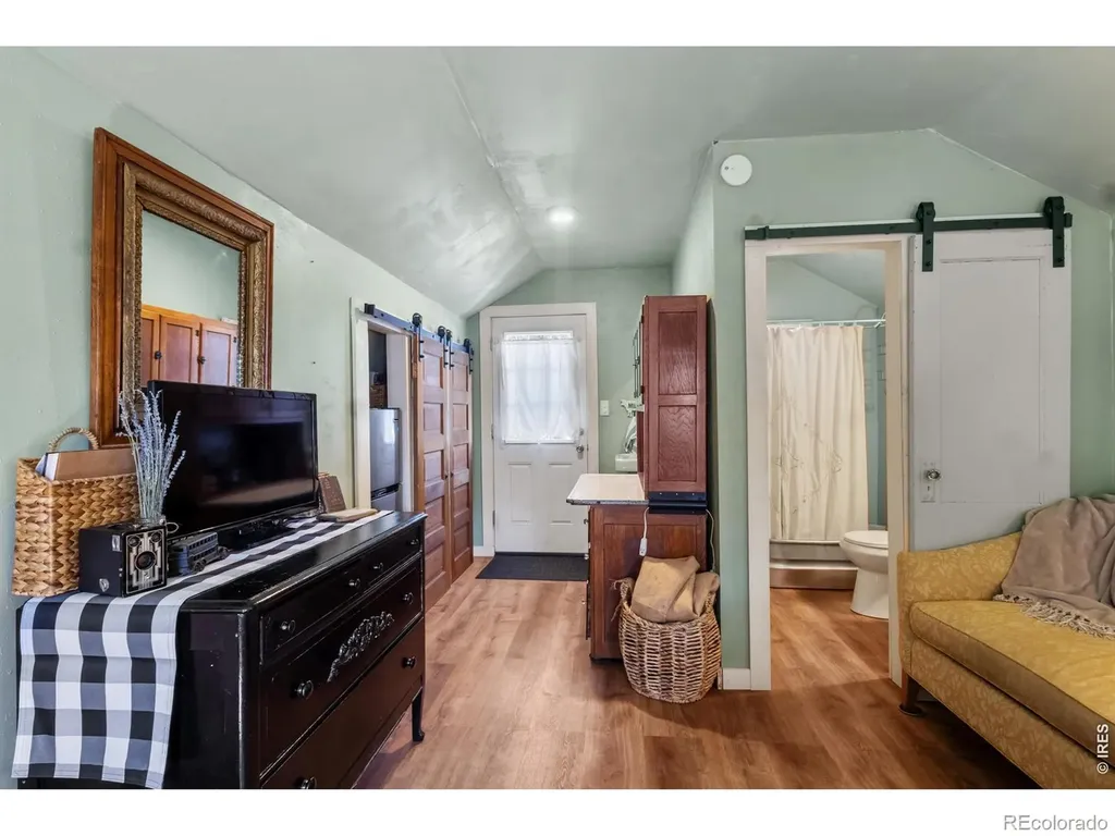 128 Bowen Street Longmont CO 80501