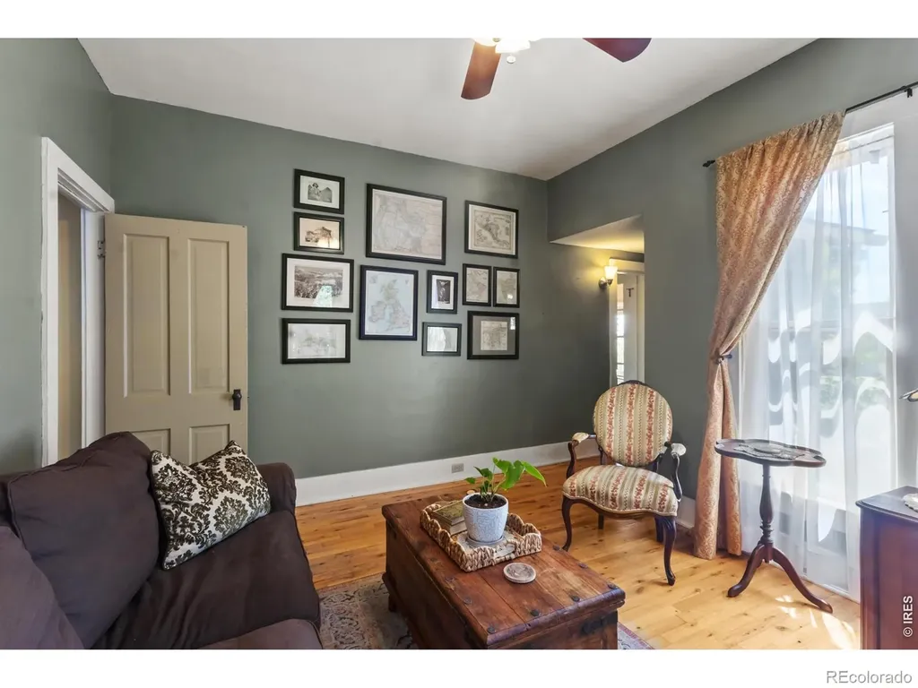 128 Bowen Street Longmont CO 80501