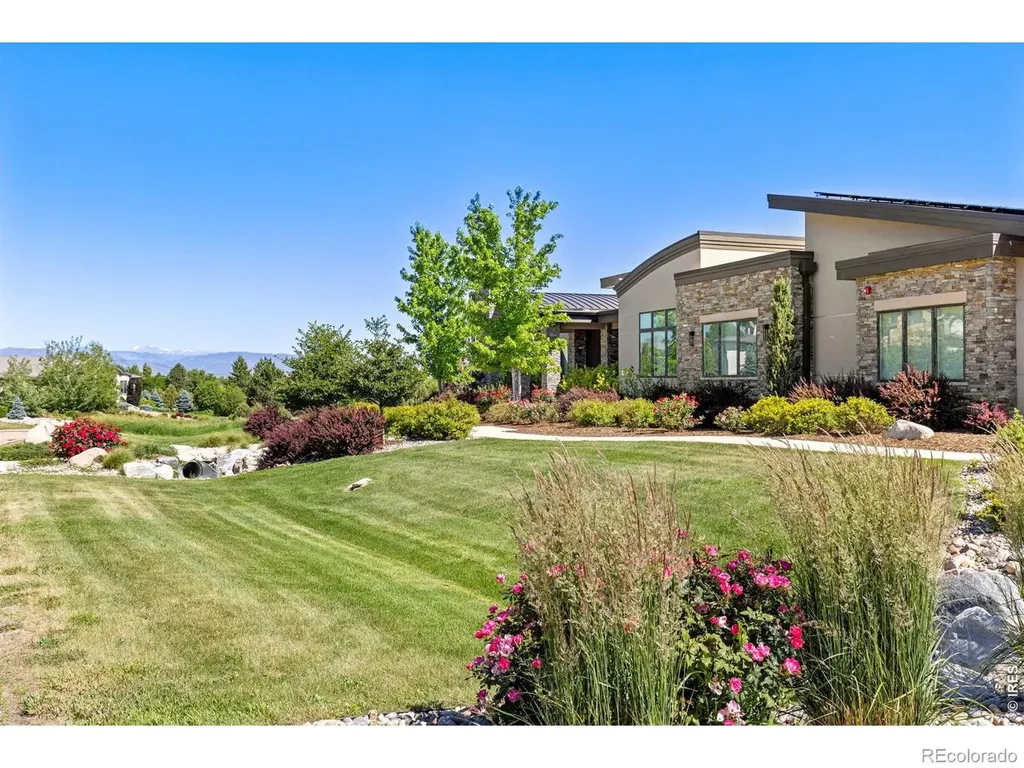 6782 Niwot Hills Drive Longmont CO 80503