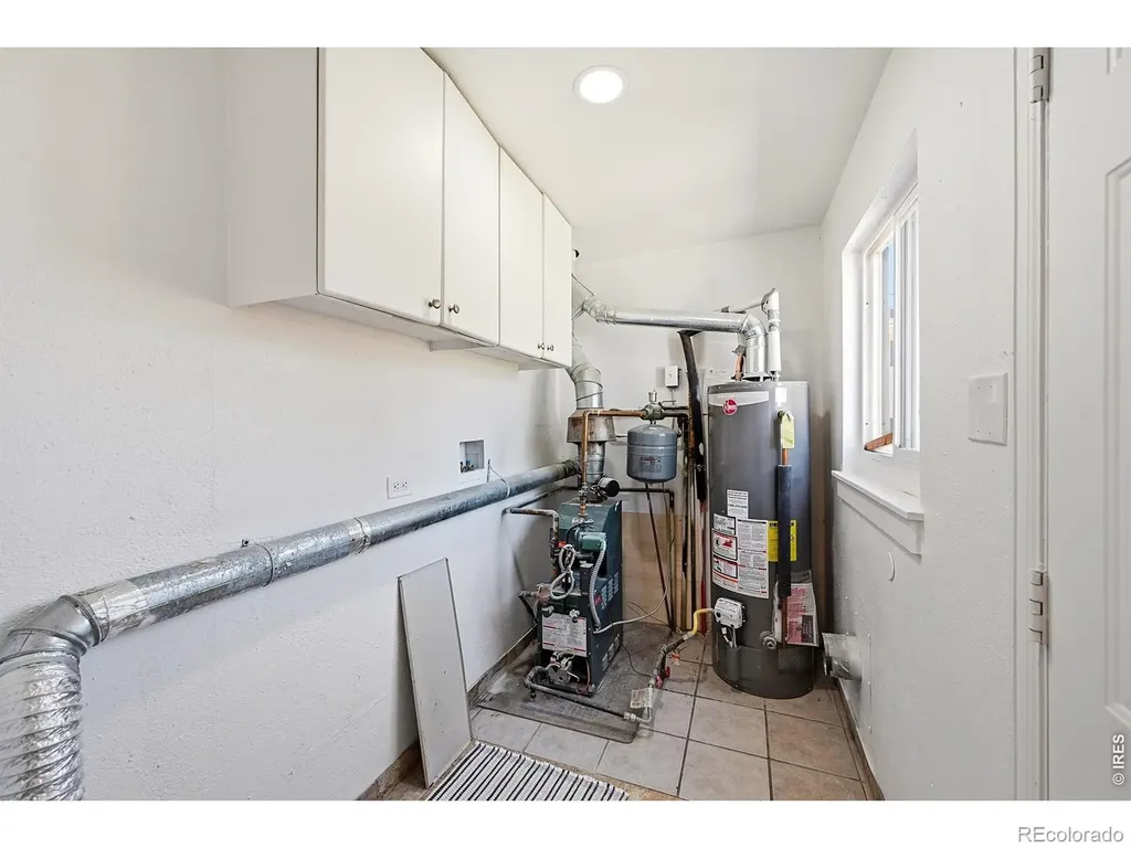 1902 Kenton Street Aurora CO 80010
