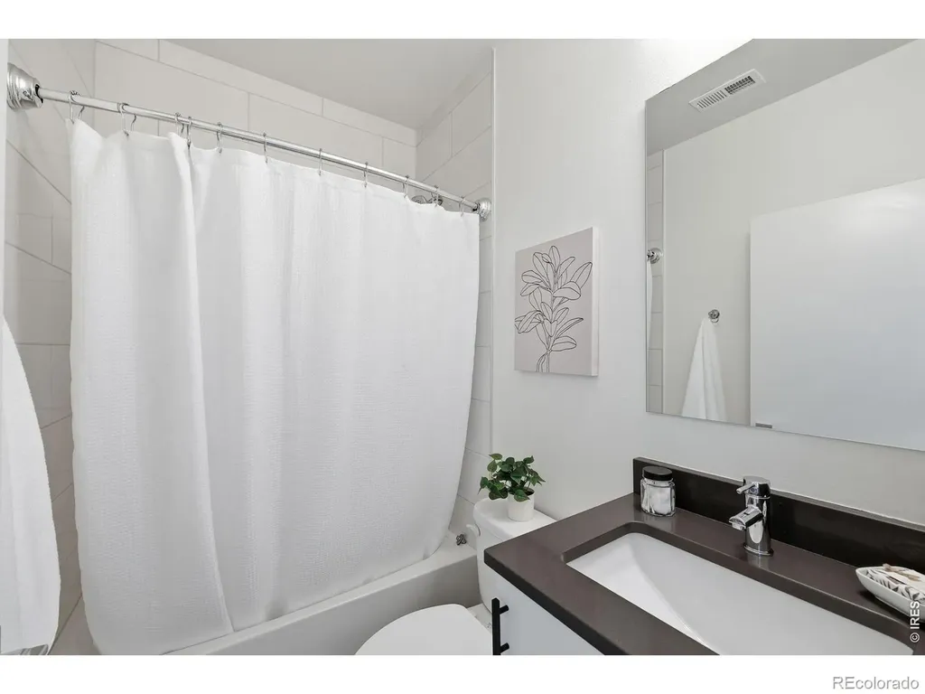 3264 W Conejos Place Denver CO 80204