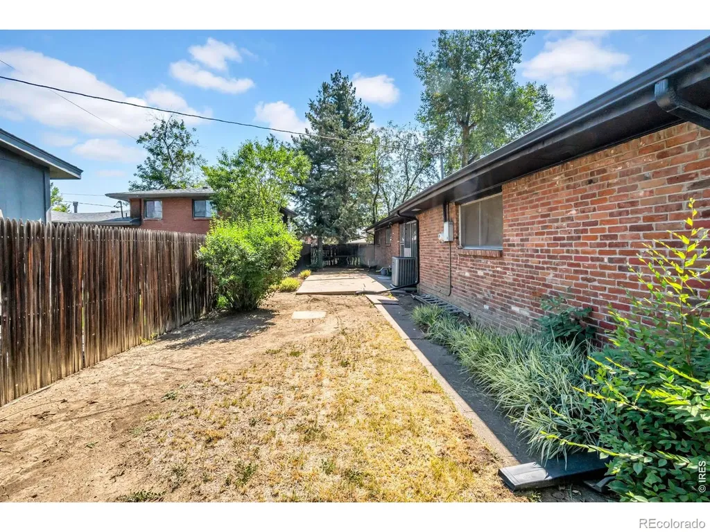905 W 3rd Avenue Broomfield CO 80020
