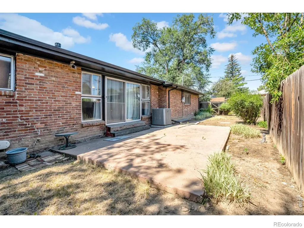 905 W 3rd Avenue Broomfield CO 80020