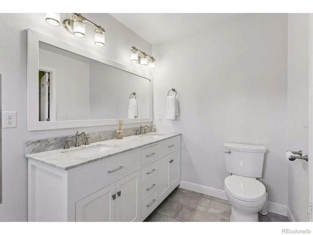 8099 Meadowdale Square Niwot CO 80503