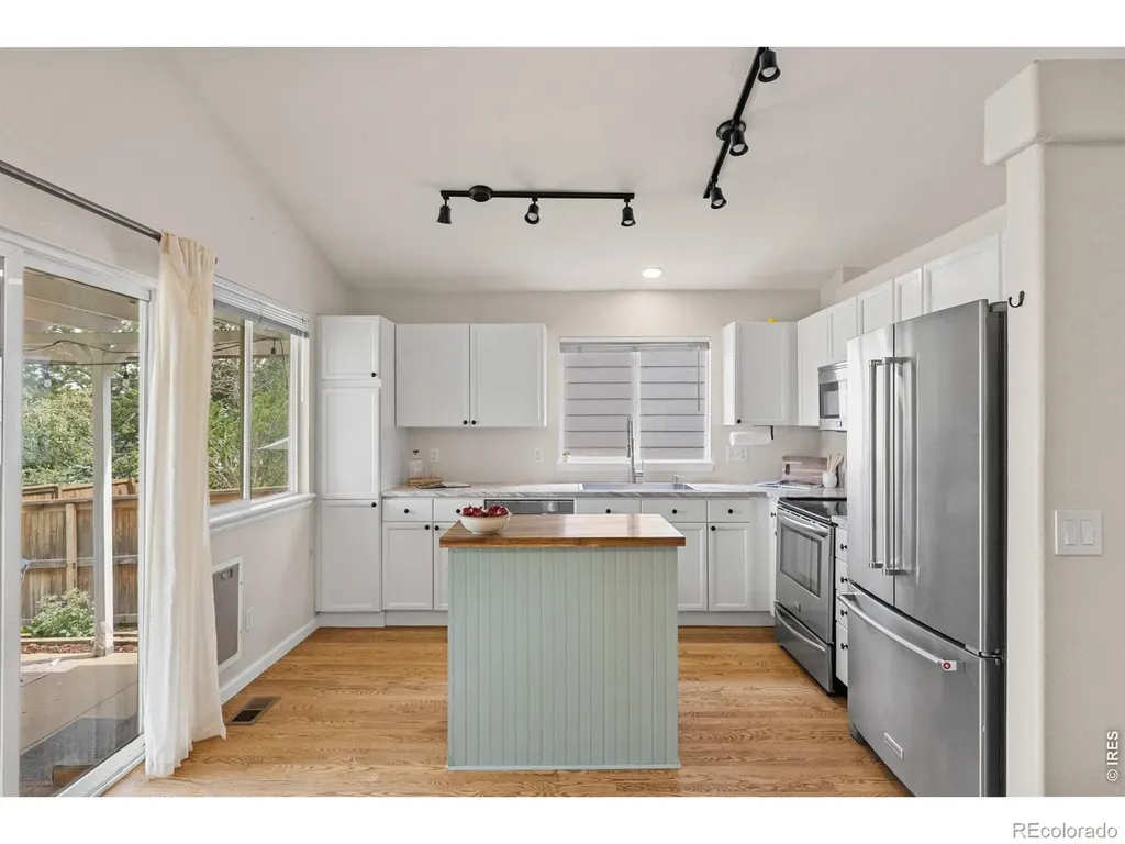 9712 Queenscliffe Drive Highlands Ranch CO 80130