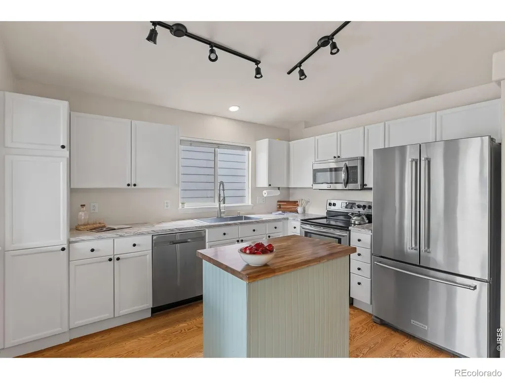 9712 Queenscliffe Drive Highlands Ranch CO 80130