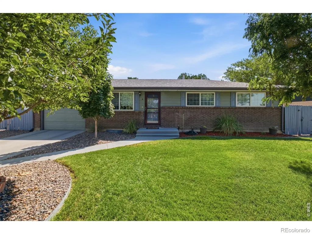 4 S Gay Drive Longmont CO 80501
