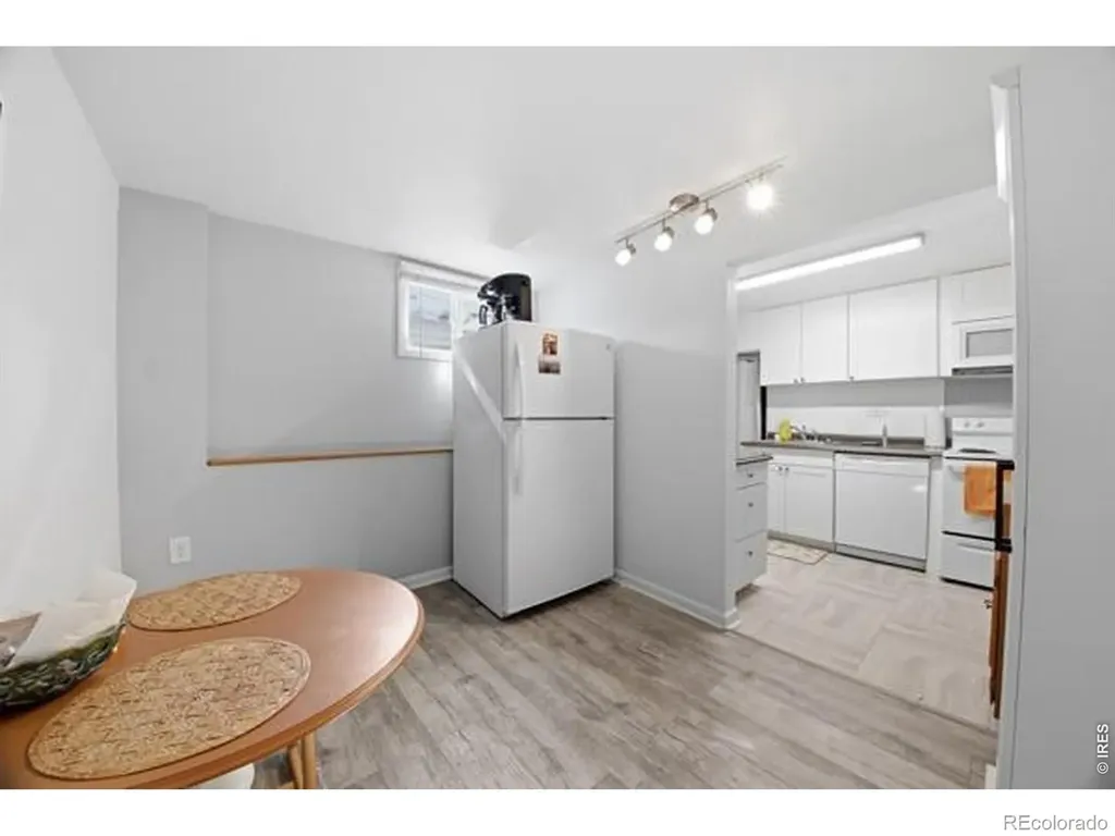 4 S Gay Drive Longmont CO 80501