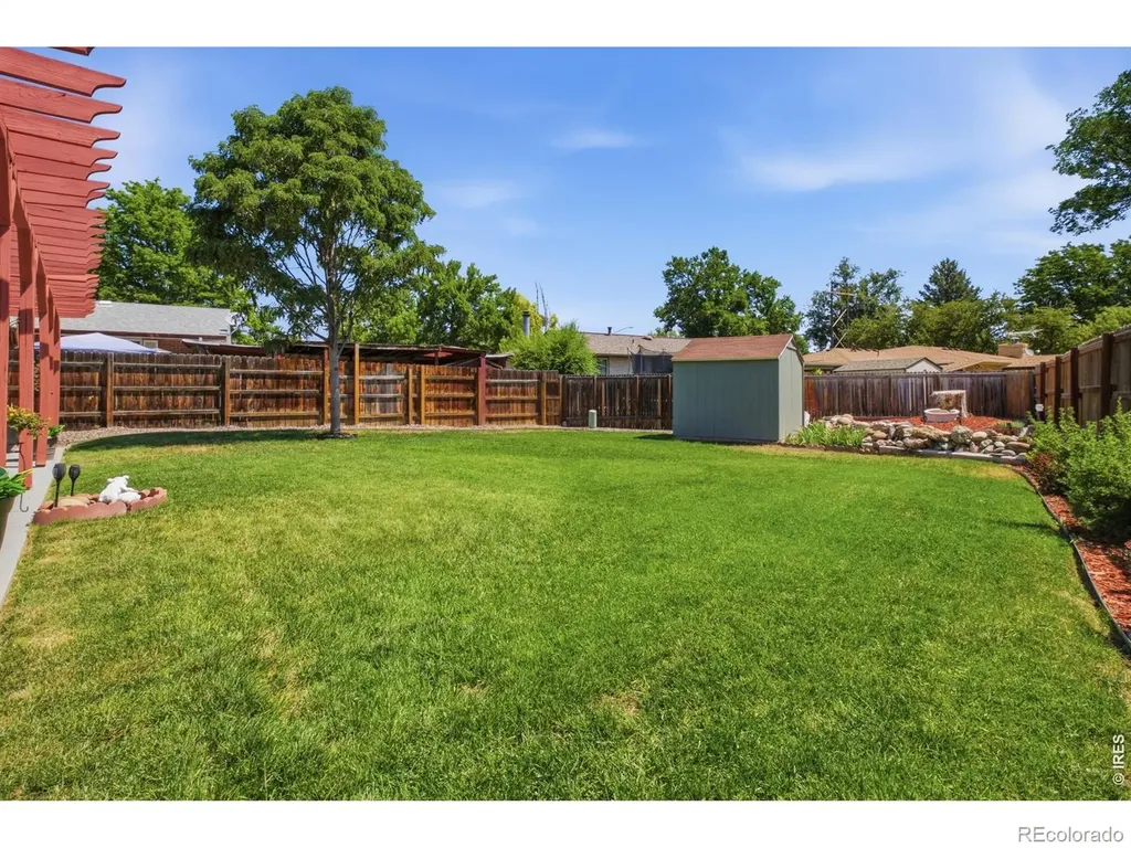 4 S Gay Drive Longmont CO 80501
