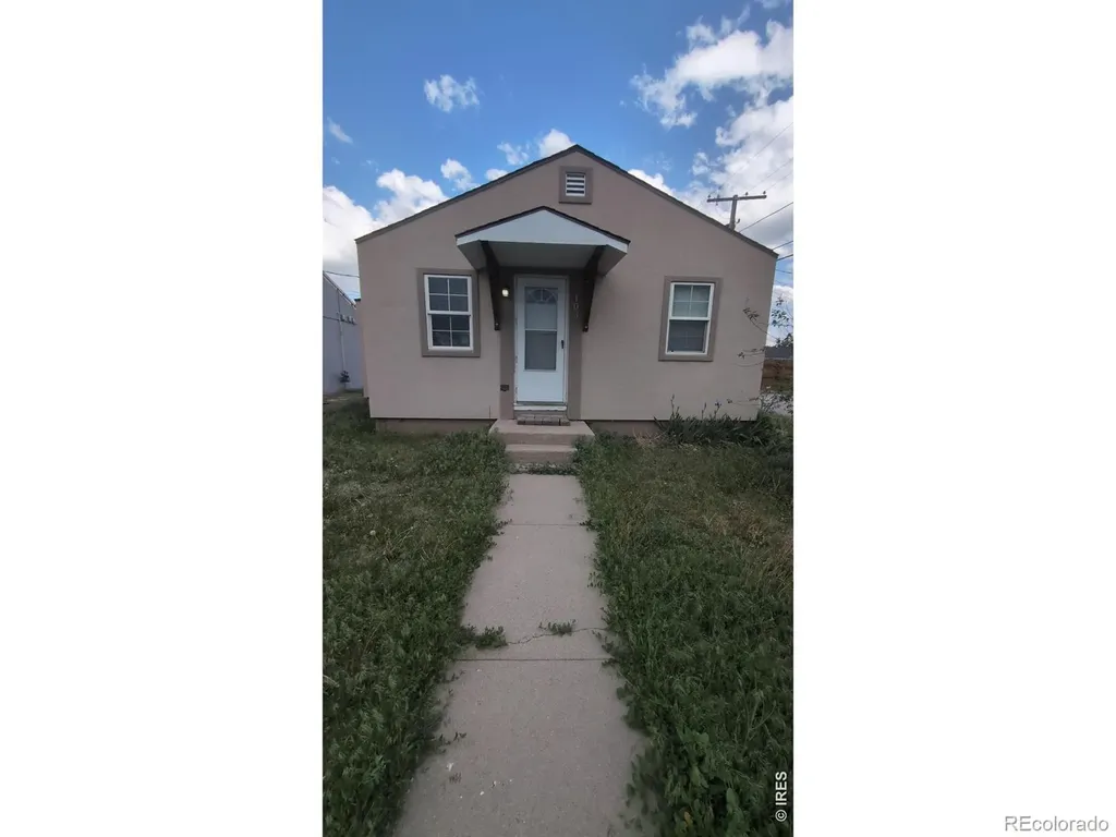 103 S 8th Avenue Sterling CO 80751