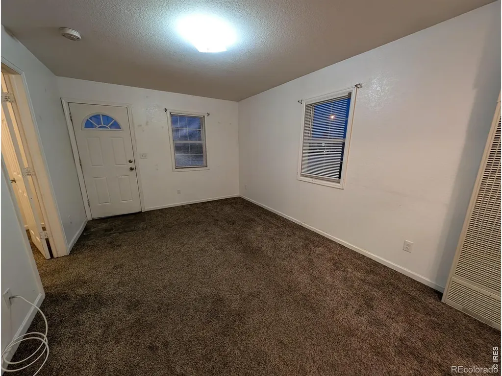 103 S 8th Avenue Sterling CO 80751