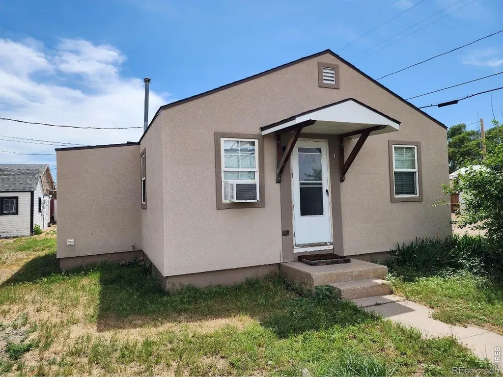 103 S 8th Avenue Sterling CO 80751