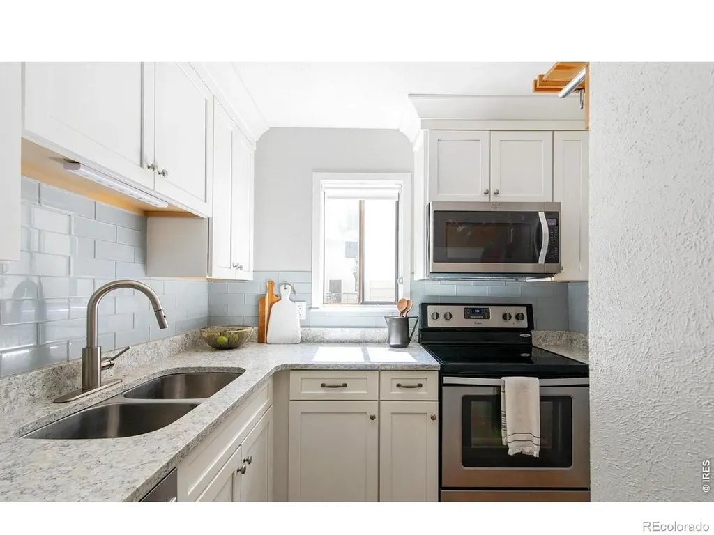 208 Pearl Street Boulder CO 80302
