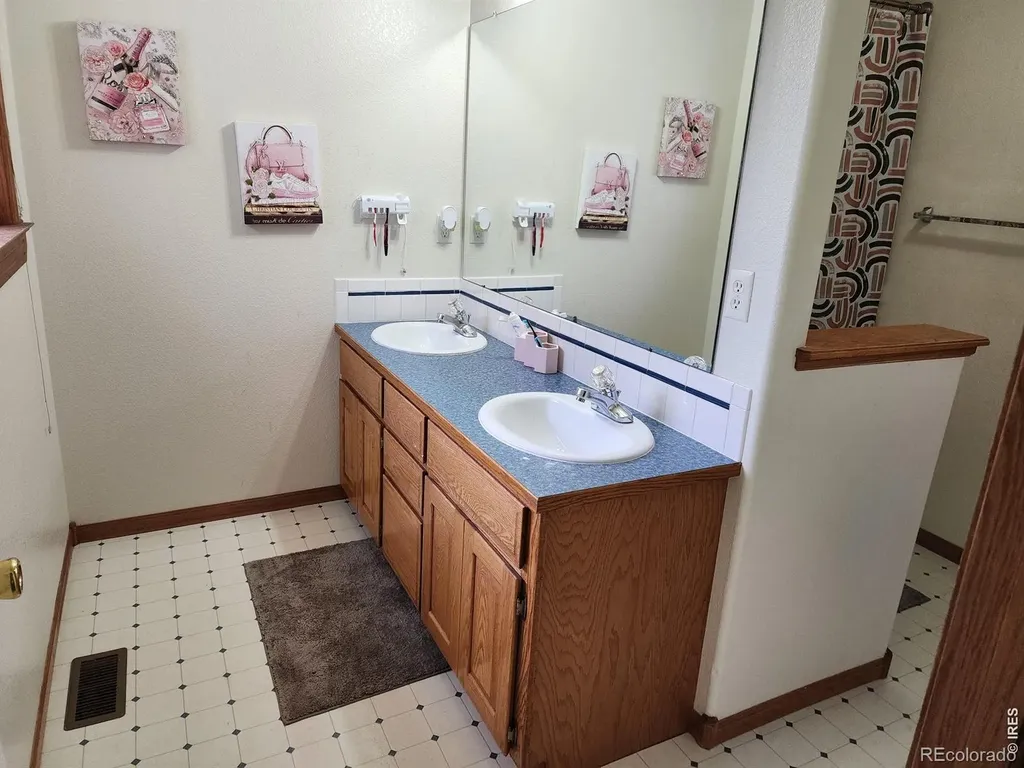 661 Moose Court Loveland CO 80537