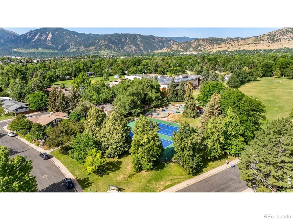 1920 Grape Avenue Boulder CO 80304