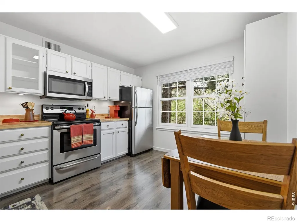 965 S Miller Street Lakewood CO 80226
