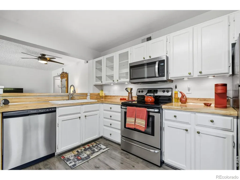 965 S Miller Street Lakewood CO 80226