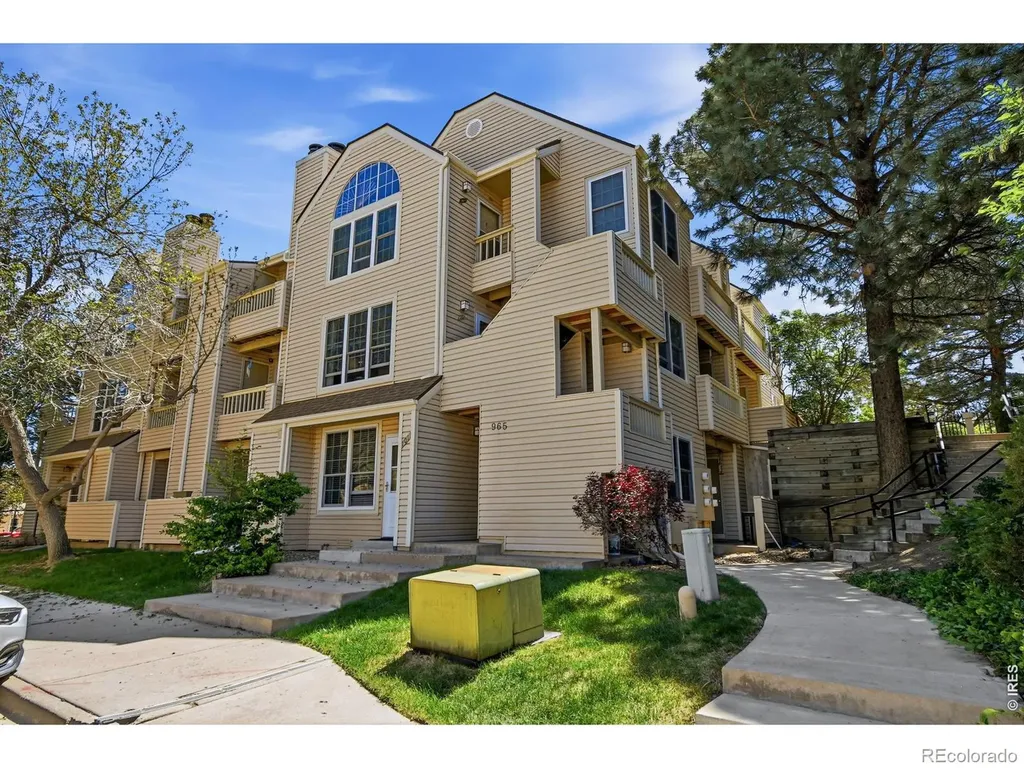 965 S Miller Street Lakewood CO 80226