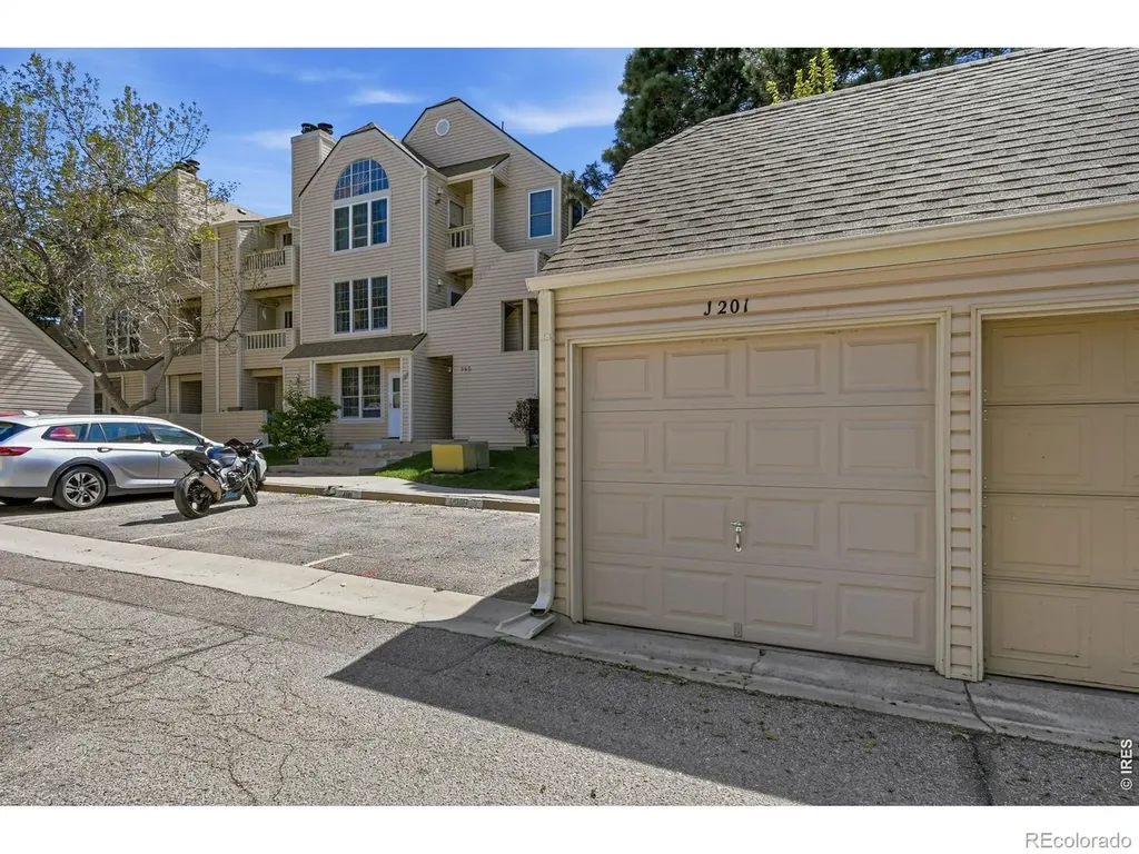 965 S Miller Street Lakewood CO 80226
