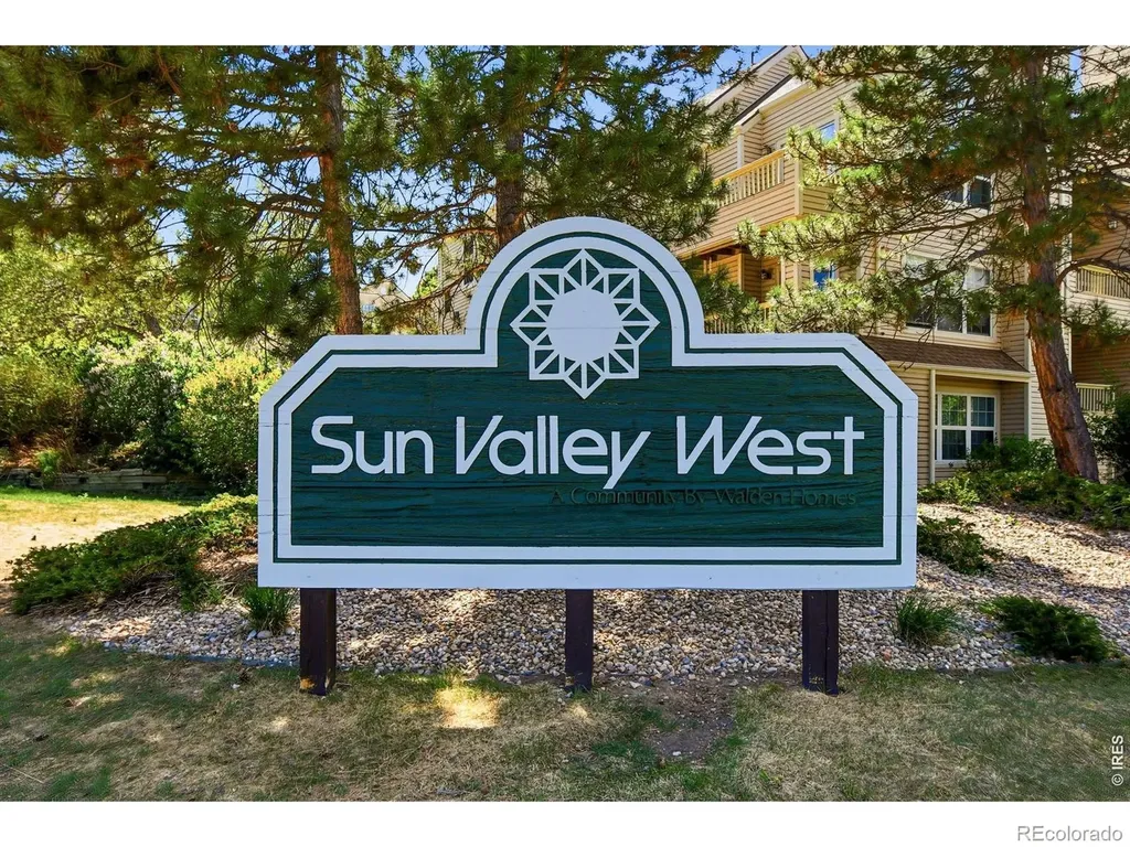965 S Miller Street Lakewood CO 80226