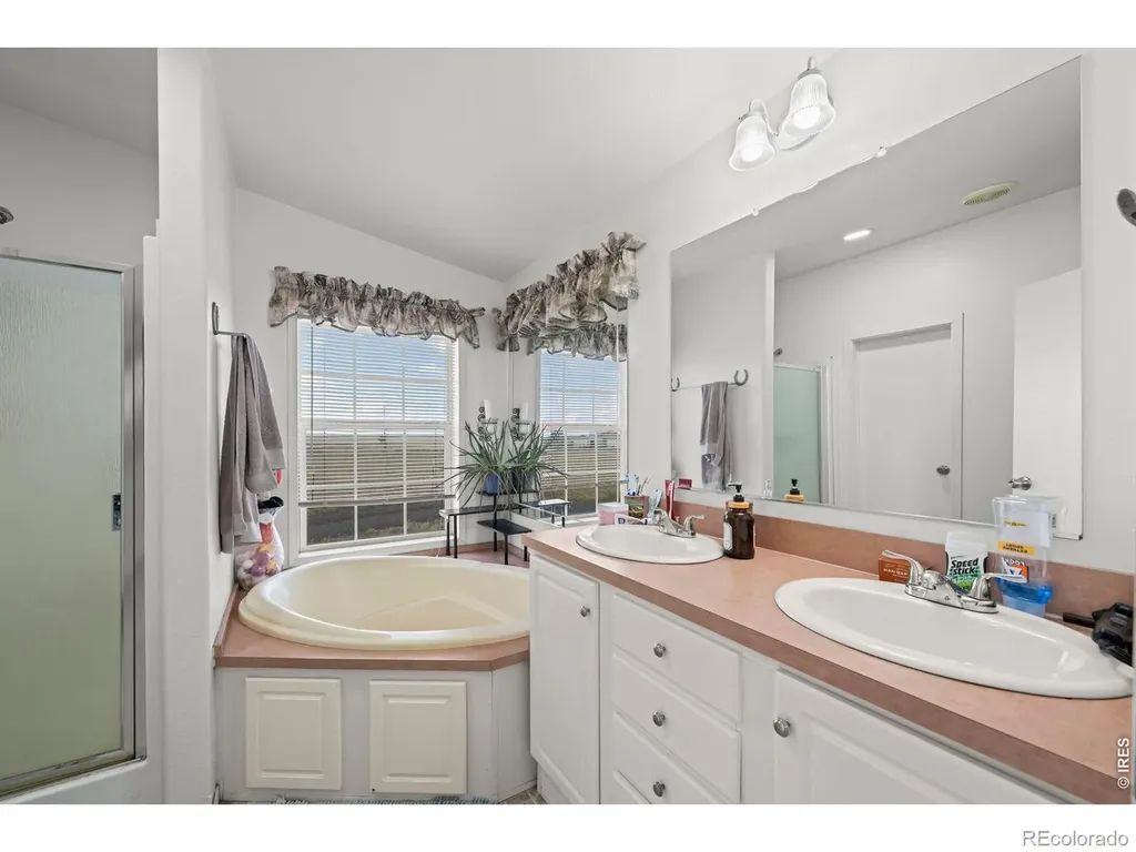 42605 E 112th Avenue Bennett CO 80102