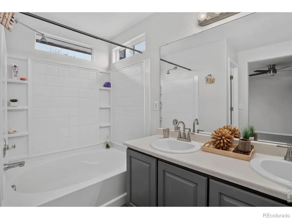 11421 Ebony Street Longmont CO 80504