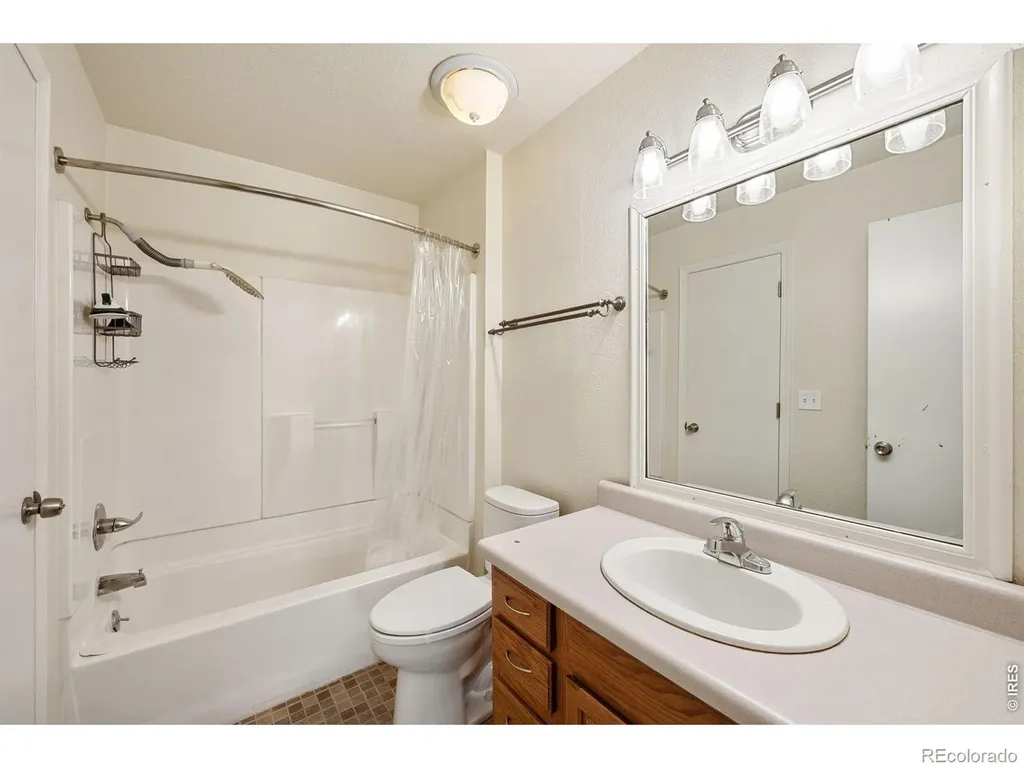 2243 Emery Street Longmont CO 80501