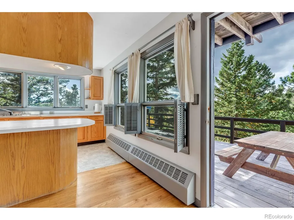5566 Sugarloaf Road Boulder CO 80302