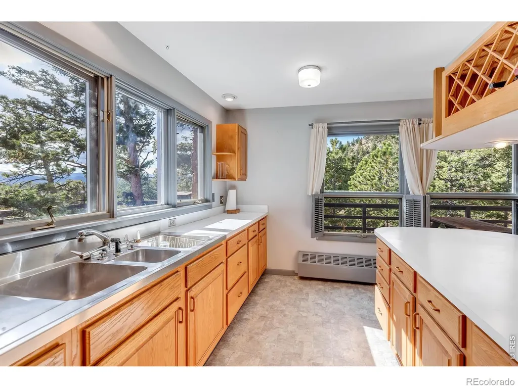 5566 Sugarloaf Road Boulder CO 80302