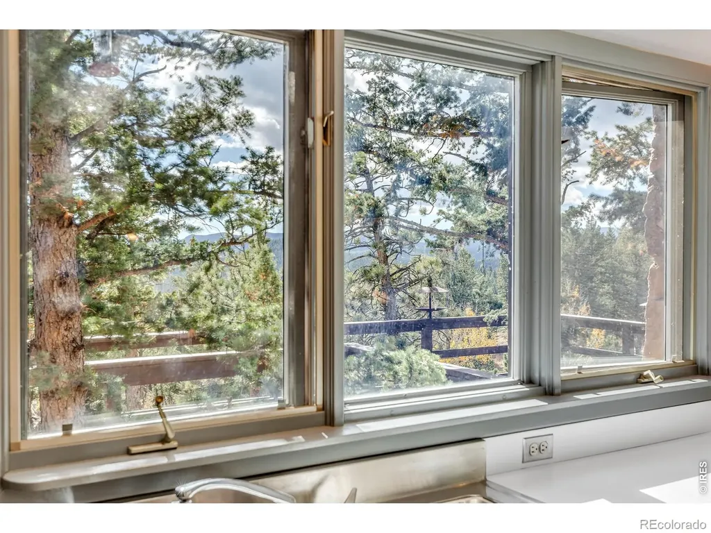 5566 Sugarloaf Road Boulder CO 80302