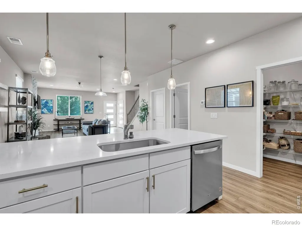 1083 Mountain Drive Longmont CO 80503