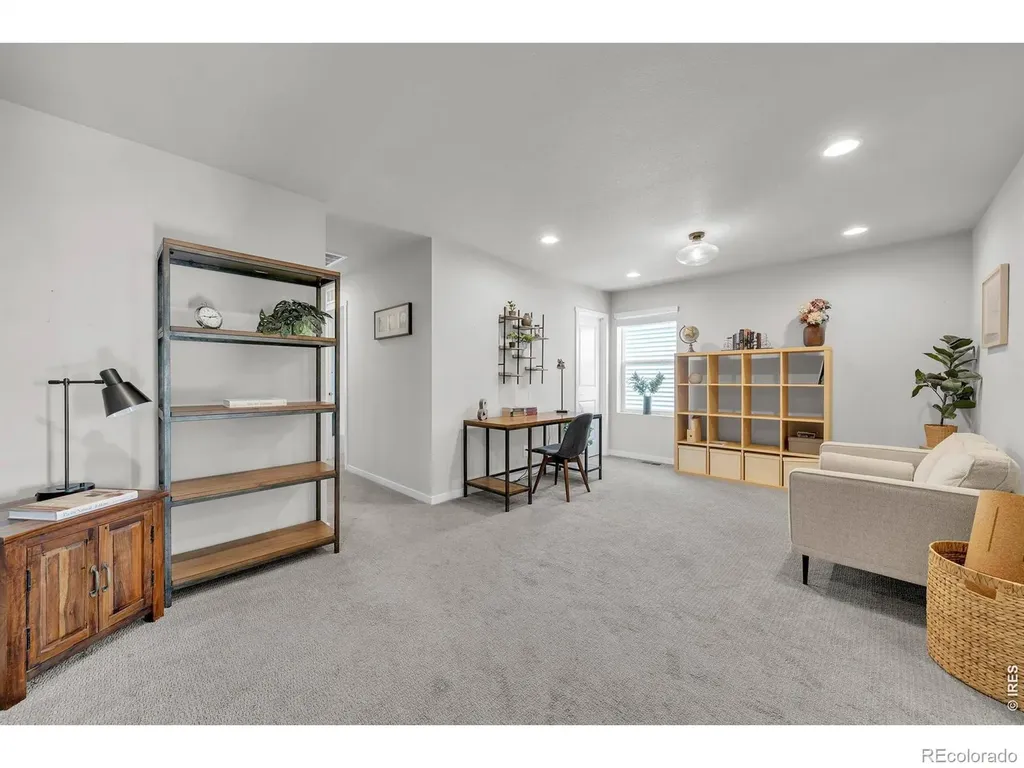 1083 Mountain Drive Longmont CO 80503